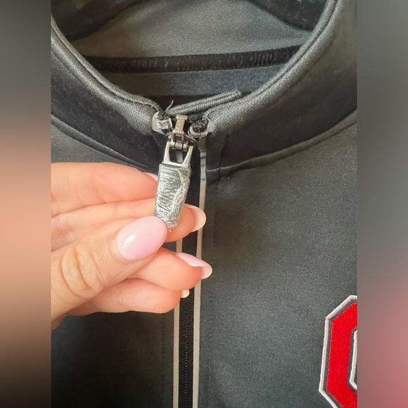 Ohio State Varsity Authentic Apparel MEN’s Long Sleeve Hoodie Pullover Medium - Picture 4 of 10